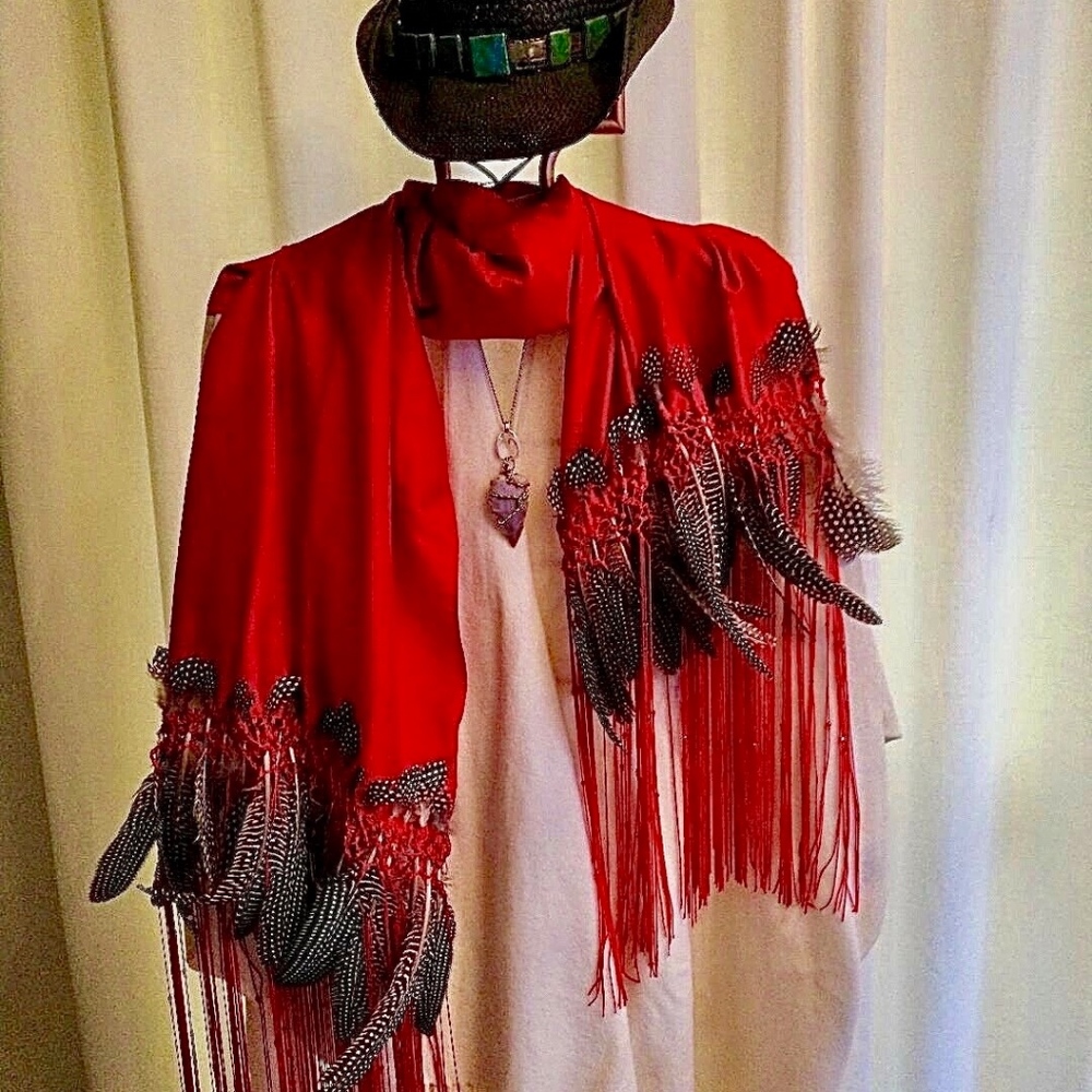 ANNE KLEIN VINTAGE 100%SILK SCARF W/90 GUINEA FEAT